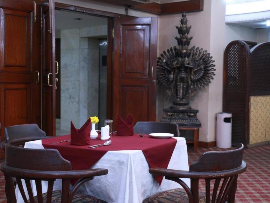 Hotel Mountain Katmandu Kültér fotó